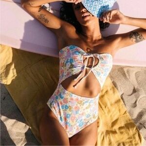 Billabong Dream Chaser Tanlines One-Piece Swimsuit, M